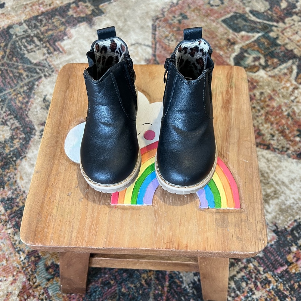 Black Boots